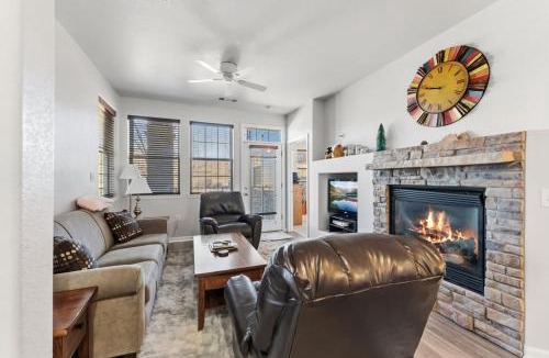 Silvercreek Apartment | Ten Mile B-102