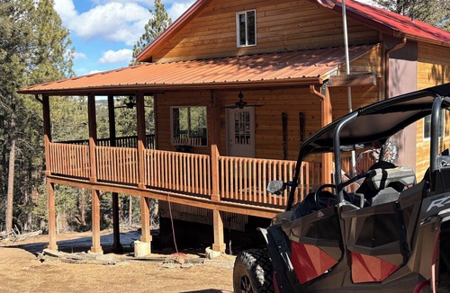 Denver House | Terrific 2-bedroom country house in charming Woodland Park