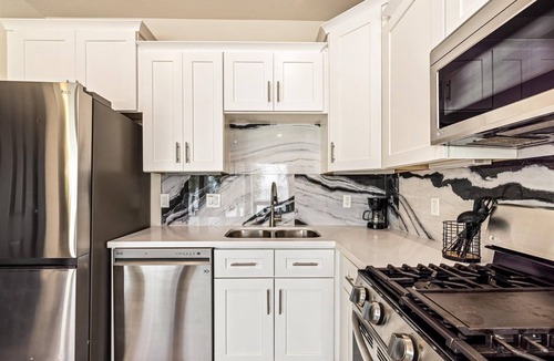 Bacliff House | Texas Sun - Waterfront & Dog-Friendly