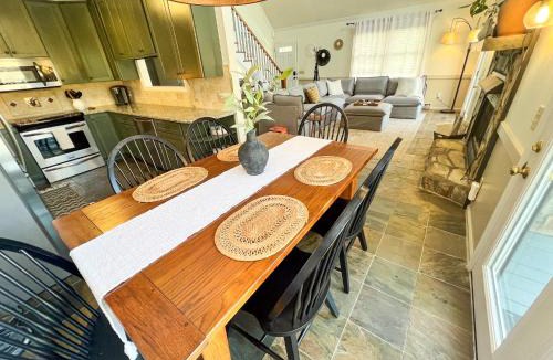 West Jefferson Ski Chalet | The 19Th Hole
