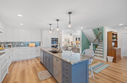 Sunset Beach House | The Bear's Lair by SeaBreeze Elite Properties
