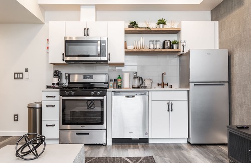 Broadway House | ⚡️The Brooklyn⚡️CENTRAL Capital Hill with Perfect Walking score🚶🏻‍♂️with Rooftop views