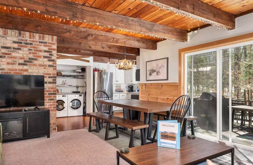 Bartlett House | The Bubbly Bear - Attitash, N Conway, Relaxed Luxe