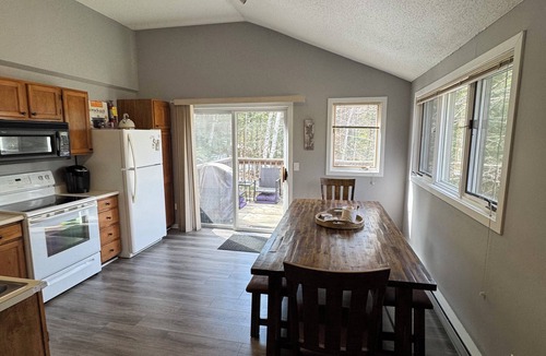 North Conway House | The Cabin at Crown Ridge, Nestled in the White Mountains of New Hampshire