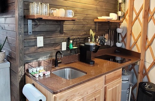 Logan RV Rental | The Cardinal Yurt: Unique Stay in Hocking w/Wifi, Hot Tub, Fire Pit + Game Barn