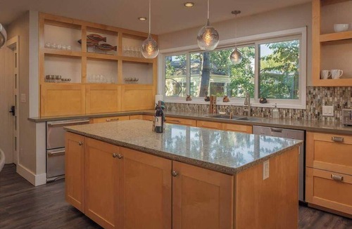 South Addition Apartment | The Downtown Anchorage Grand Four Bedroom
