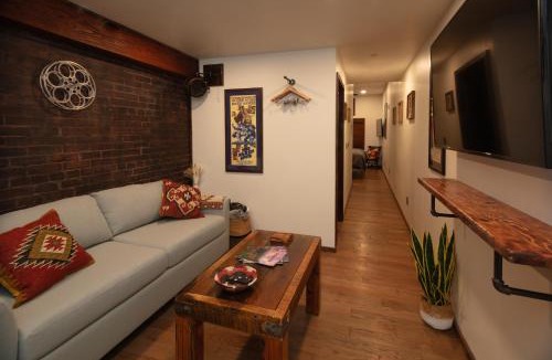 Silverton Hotel | The Frenchman Suites