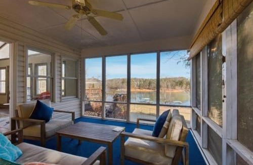 Gainesville House | The Goldeneye Getaway with Dock! home