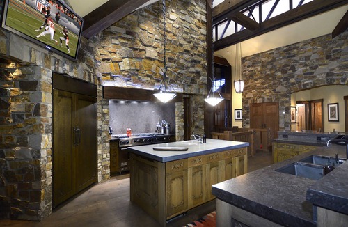 Mount Crested Butte House | The Gray Fox! Luxury, Hot tub, Sauna, Ski in/out