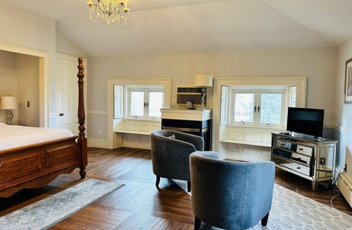 Middletown House | The Hamilton Hoppin House