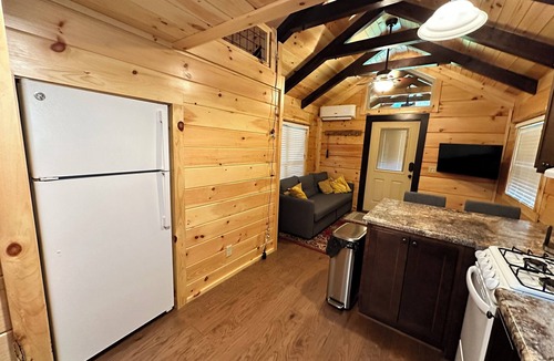 Leicester Cabin | The Leicester Ridge Cabin