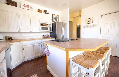 Sitka House | The Lincoln Street House