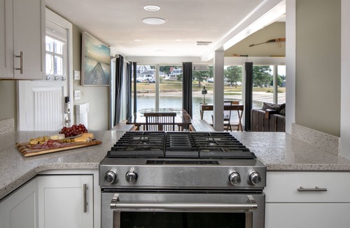 Onset House | The Onset Beach Compound-Cape Cod Beach Resort & Oceanic Habitat