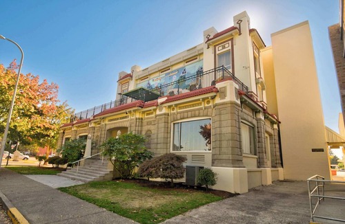 Centralia House | The Peak at Centralia Square | Historic Suite 205