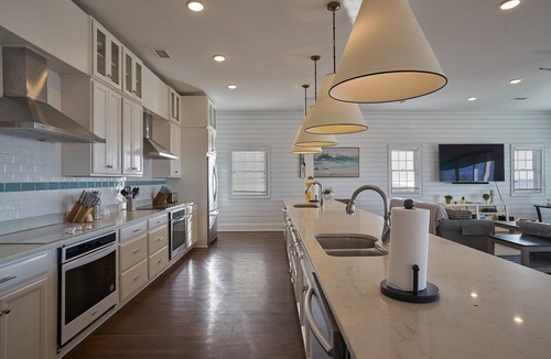 Ocean Isle Beach House | The Pineapple Beach Club