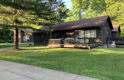 Apple Valley Condo | The Pines of Apple Valley. 31 beautiful vacation cabins.
