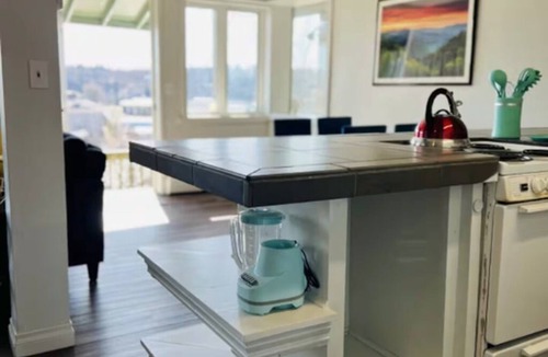 Kodiak House | The Saltwater-OceanView,Downtown