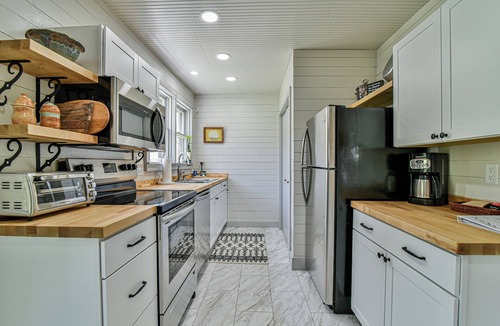 Swannanoa House | The Spruce House Cozy Home in Swannanoa