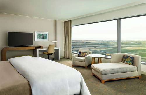 Dupont Hotel | The Westin Denver International Airport