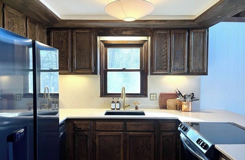 Mill Ridge Ski Chalet | TheaterGameRm*HeatedFloors*FireptTennis*Swing*Fam