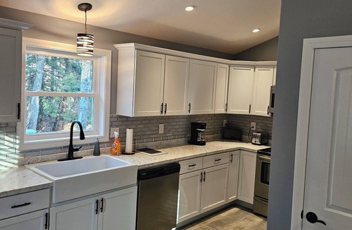 Albany House | This is our Cozy Blue Ribbon Ranch! Hope you enjoy your stay. You will LOVE it.