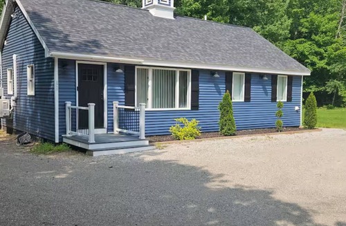 Albany House | This is our Cozy Blue Ribbon Ranch! Hope you enjoy your stay. You will LOVE it.