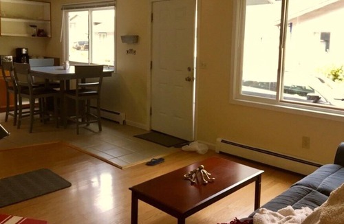 Mendenhall Valley House | Thunder Mountain Place - Quiet, Comfortable Place Offering DISCOUNT ON TOURS!