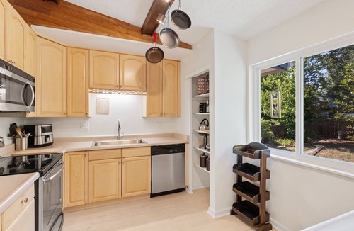 Northeast Colorado Springs House | Timber Hill Haven: Mountain view, fire pit, 5 beds, pet friendly in CO Springs