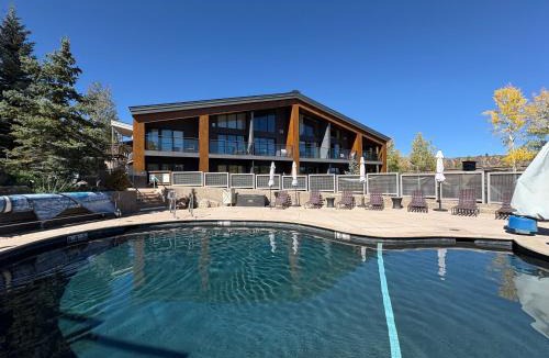 Snowmass Village House | Timberline Condominiums Studio Deluxe Unit 215