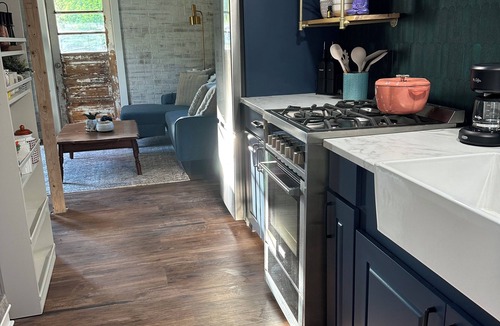 Albion House | Tiny House + workspace + acreage + near lake