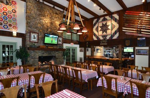 Beech Mountain Hotel | Top of the Beech Inn