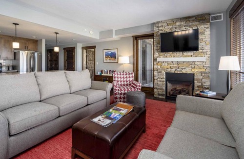 Steamboat Springs Hotel | Trailhead Lodge 2118