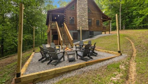 Logan House | Trails End-Sauna, Hot Tub, FirePit, Arcade, Luxury