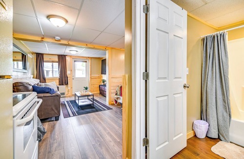 Pittsburg Apartment | Trailside Studio 1 Mi to Lake Francis Activities!