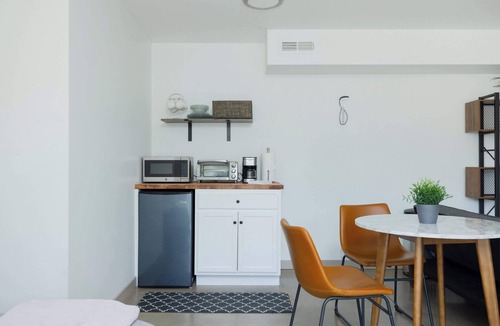 Westbrook Meadows Apartment | Trailside Studio Near Downtown and Mt Bachelor