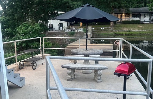 Flat Rock Condo | Tranquil Lakeside Waterfall Retreat-Summer is upon us!
