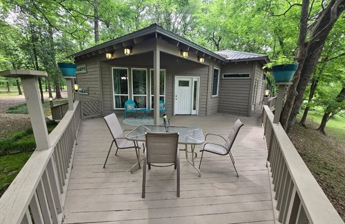 Golden Cabin | Tranquility at VINE on Glover River, surrounded by nature & peace! FREE kayaks!