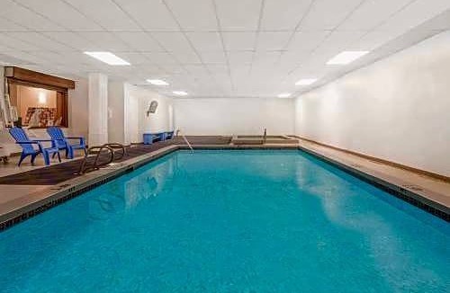 Mendenhall Valley Hotel | Travelodge by Wyndham Juneau