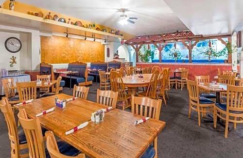 Mendenhall Valley Hotel | Travelodge by Wyndham Juneau