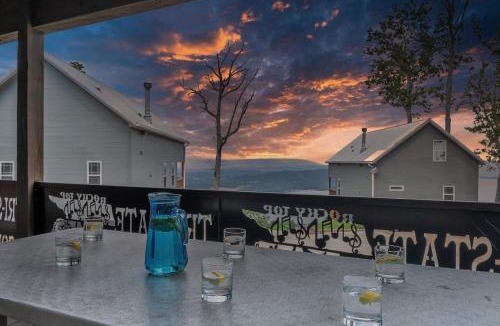 Bryant House | Tri-state Corner Cabin with a fire pit hot tub & indoor pool