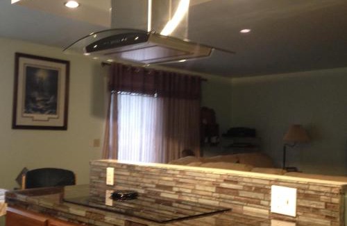 Turnagain Bed & Breakfast | Trinity Escapes - Two Bedroom two bathroom full Apartment near airport