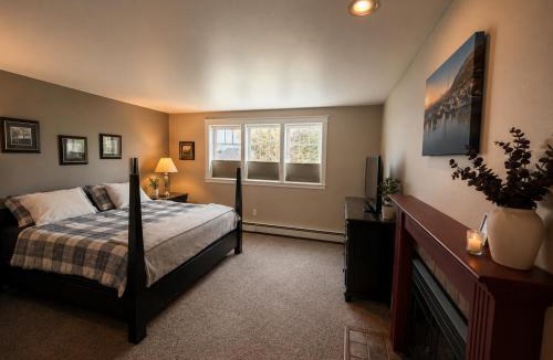 Kodiak Apartment | Triple Tree Suites