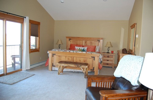 South Fork House | Trout Creek - Rio Grande Club Luxury End-Unit, Fish, Ski, Free Golf