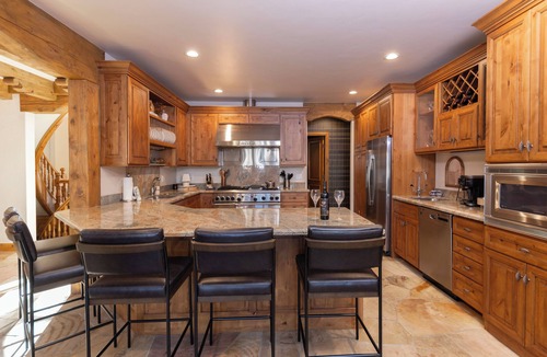 Four O'Clock House | True Ski-in Ski-out Estate, Luxury Suites, hot tub, gaming. AMAZING Home and Location!