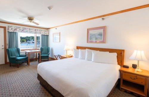 Boothbay Harbor Hotel | Tugboat Inn