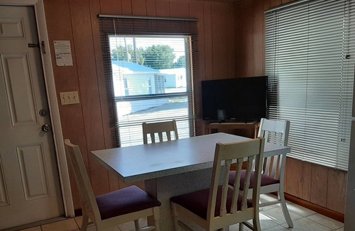 Okeechobee Cabin | Twin Palms - C05 Cabin #05
