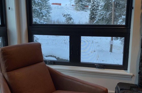 Winter Park House | Two Free E-bikes included. Walk to base. Inside the WP gates. Private hot tub.
