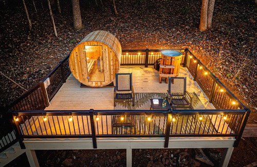 Candler House | Ultimate 7BR Getaway. Sleep 20.Pickleball, Golf Sim, Arcade, Theatre, Sauna, Spa