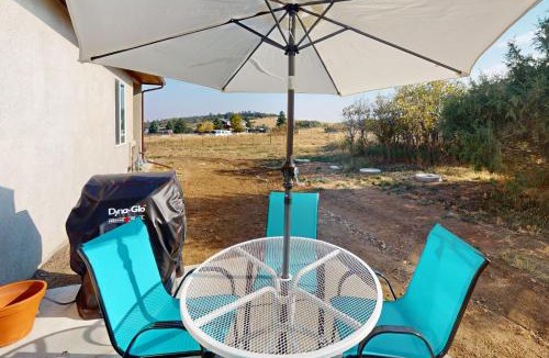 Rye House | 'Under the Rye Sky' New-Build Home Near Trails!