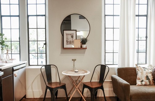 Greater East End Apartment | Unique loft centered near Houston Business / Medical District